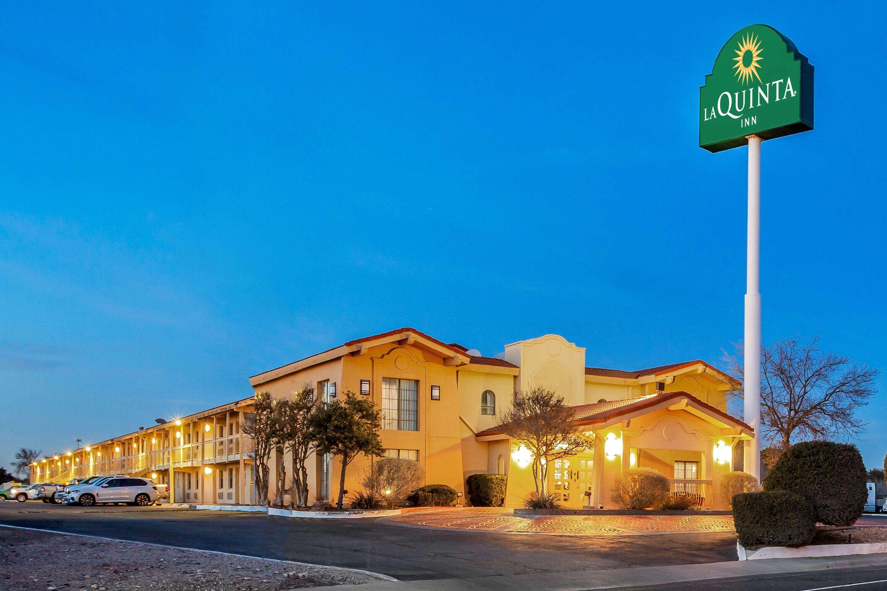 La Quinta Inn By Wyndham Odessa Exterior photo